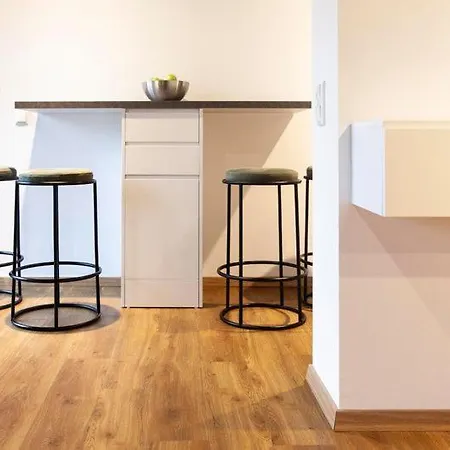 Ichzeit Aparthotel 4*